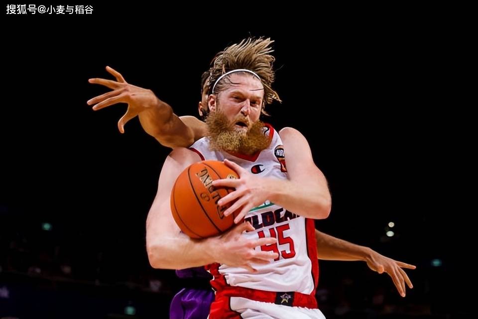 PG-夏洛特黄蜂内部会议纪要流出——今晚外线爆发，CBA季后赛使命明确，团队化学反应显著的简单介绍