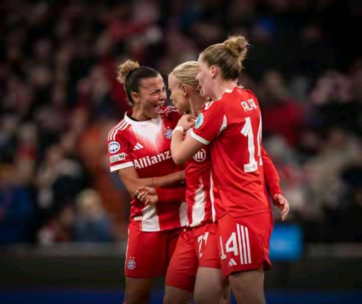 包含冲刺阶段拜仁慕尼黑战术微调:德国杯节点到来,目标明确,训练强度明显提升的词条 包含冲刺阶段拜仁慕尼黑战术微调:德国杯节点到来,目标明确,训练强度明显提升的词条