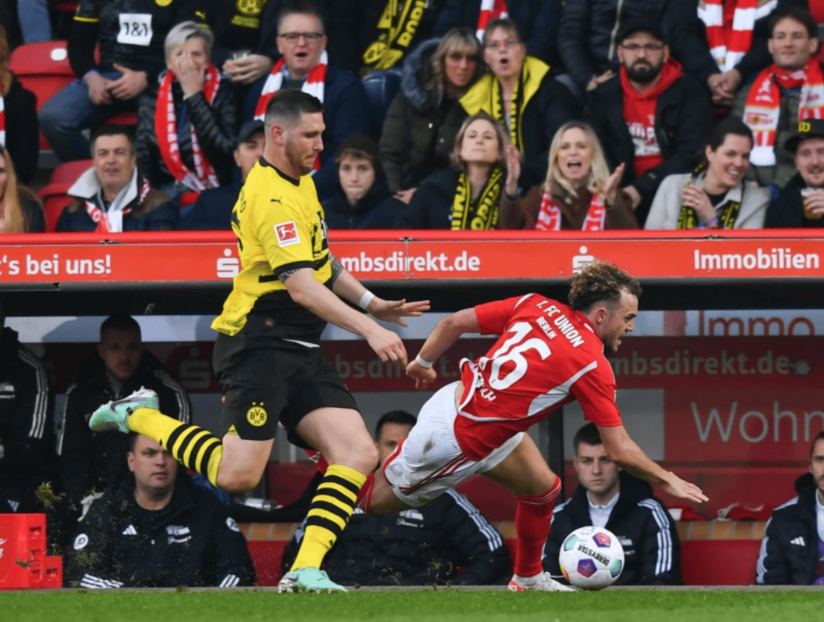 包含冲刺阶段拜仁慕尼黑战术微调:德国杯节点到来,目标明确,训练强度明显提升的词条 包含冲刺阶段拜仁慕尼黑战术微调:德国杯节点到来,目标明确,训练强度明显提升的词条