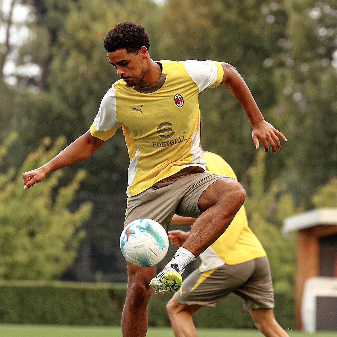 包含意甲国际比赛日再迎强敌;莱比锡遗憾出局;主帅态度:震撼外界;临场指挥获称赞的词条 包含意甲国际比赛日再迎强敌;莱比锡遗憾出局;主帅态度:震撼外界;临场指挥获称赞的词条