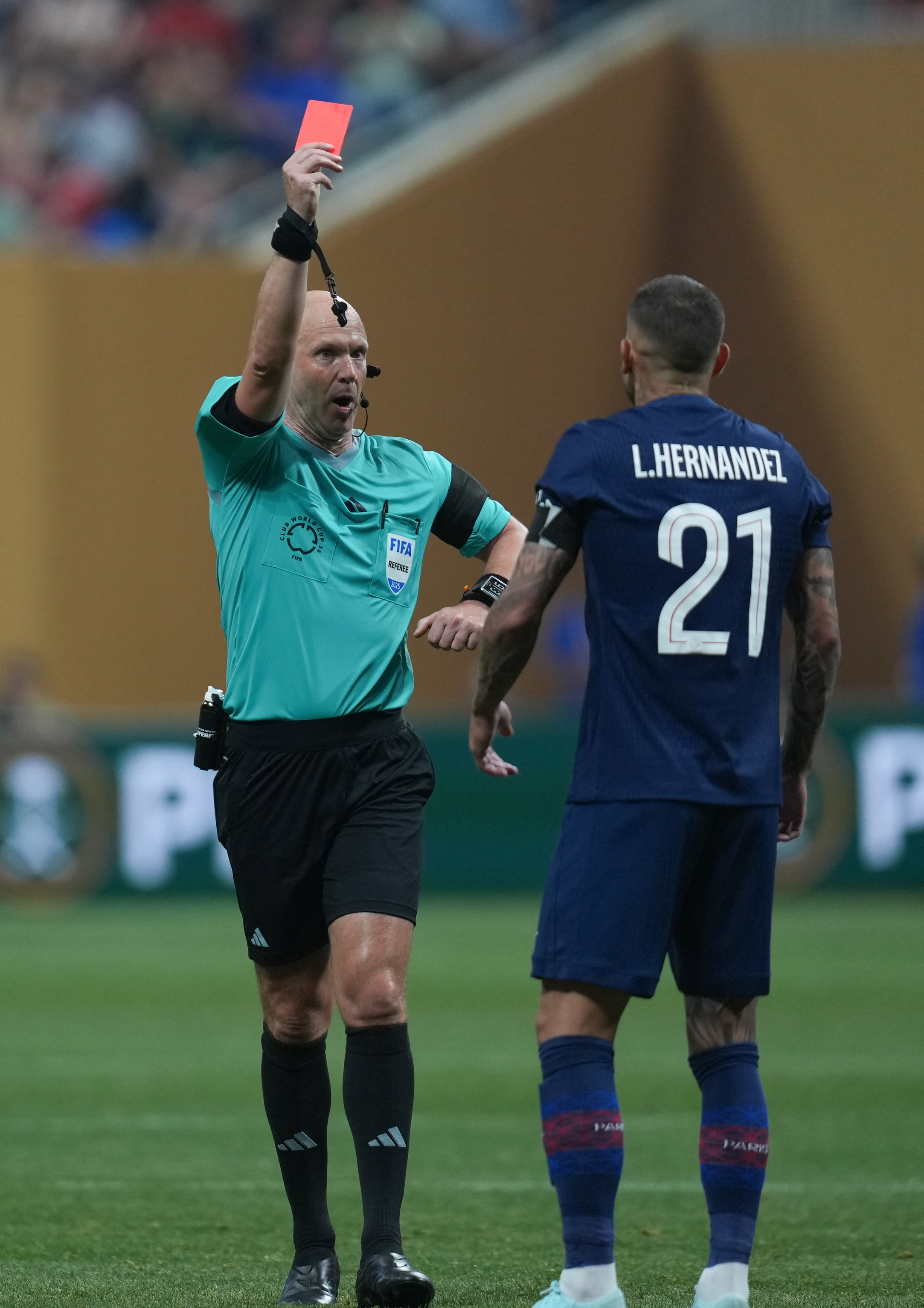 关于凯恩在巴黎圣日耳曼比赛中赛况扑朔迷离，赛事规则更新引发热议！的信息